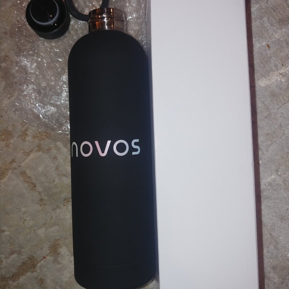 BRAND NEW NOVOS stainless steel water bottle
